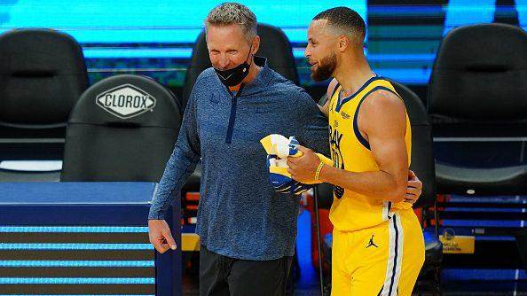 星空下载链接-勇士季前赛五连胜收官 夏季引援再度点燃疯狂进攻